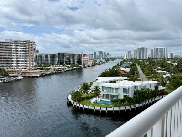 121 Golden Isles Dr , Unit 904, Hallandale Beach, FL 33009