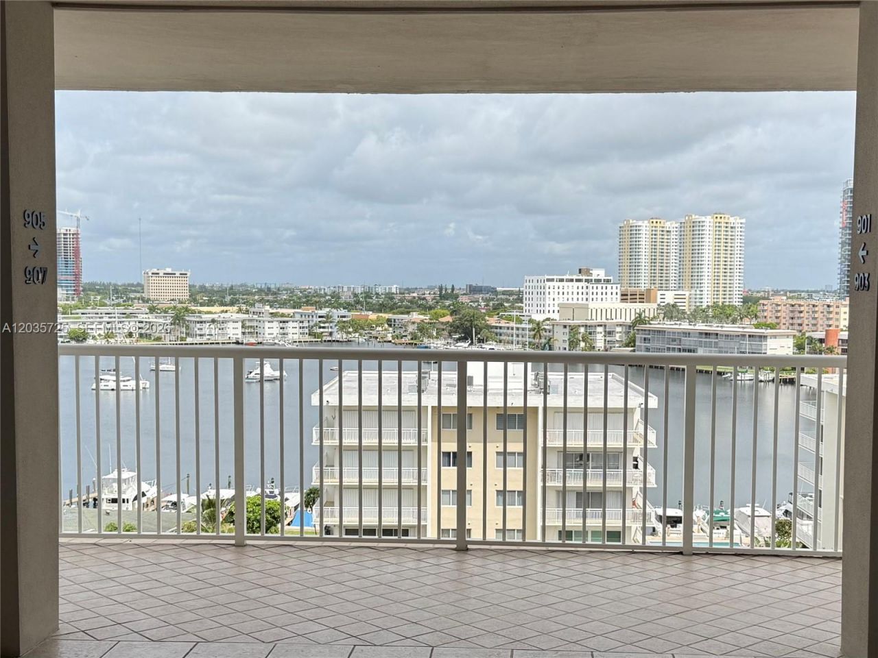 121 Golden Isles Dr, Unit 904, Hallandale Beach, FL 33009 Photo