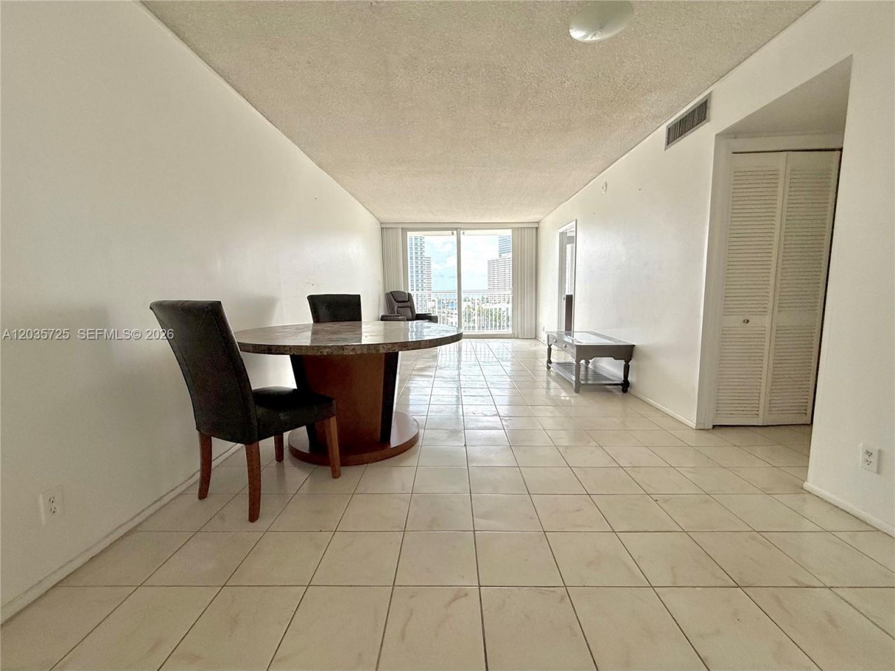 121 Golden Isles Dr, Unit 904, Hallandale Beach, FL 33009 Photo