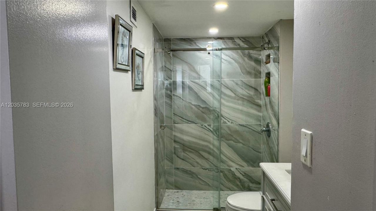 2780 NE 183rd St , Unit 1607, Aventura, FL 33160 Photo