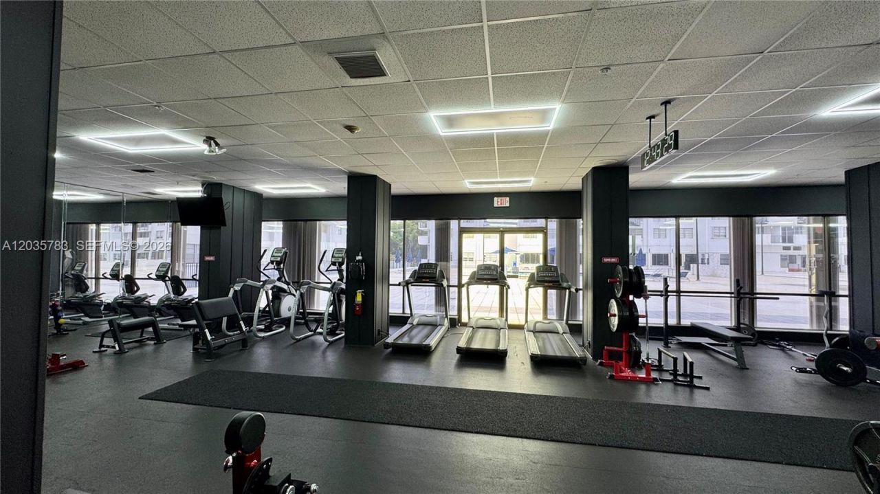 2780 NE 183rd St , Unit 1607, Aventura, FL 33160 Photo