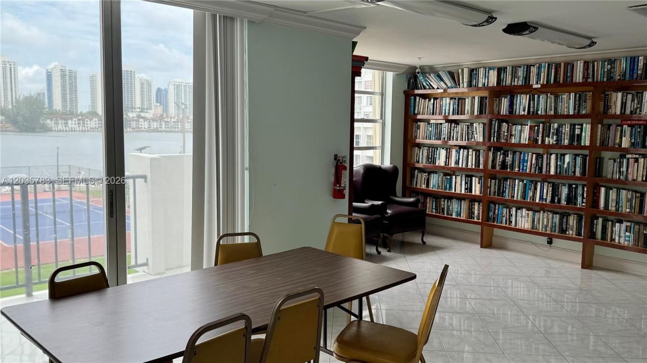 2780 NE 183rd St , Unit 1607, Aventura, FL 33160 Photo