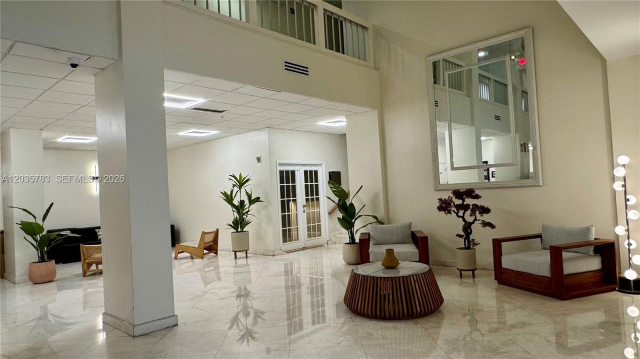 2780 NE 183rd St , Unit 1607, Aventura, FL 33160 Photo