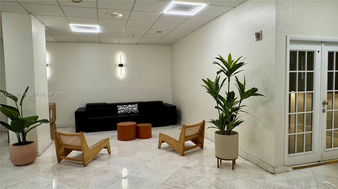 2780 NE 183rd St , Unit 1607, Aventura, FL 33160 Photo