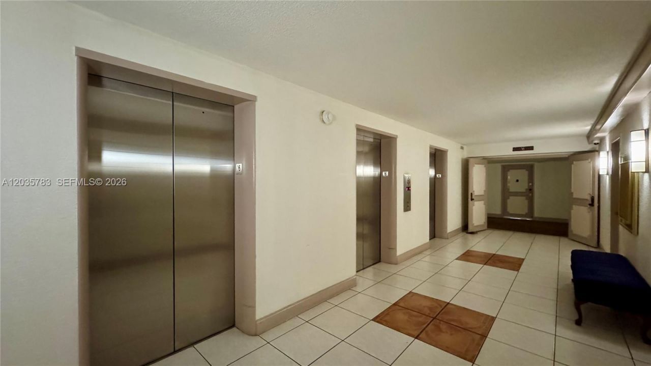 2780 NE 183rd St , Unit 1607, Aventura, FL 33160 Photo