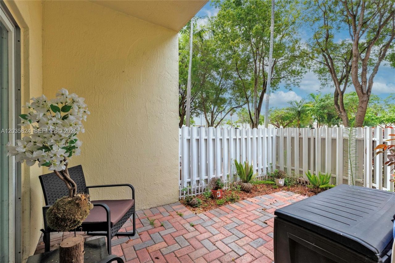 10710 NW 66th St, Unit 104, Doral, FL 33178 Photo