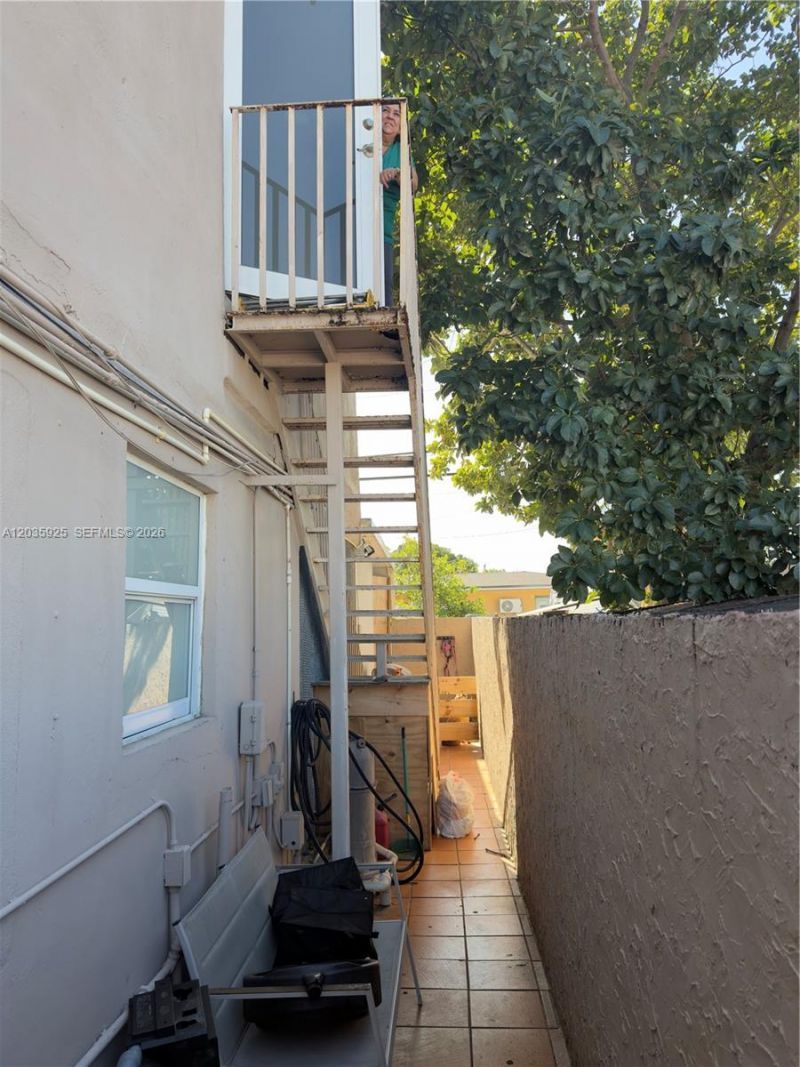 224 E 42nd St , Hialeah, FL 33013 Photo
