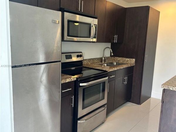 3071 SW 27th Ave, Unit 25, Miami, FL 33133