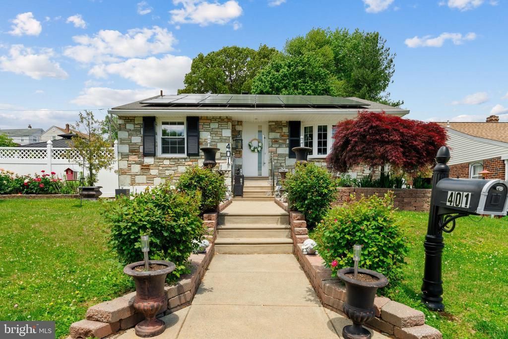 401 Maple Avenue, Philadelphia, PA 19116 Main Photo