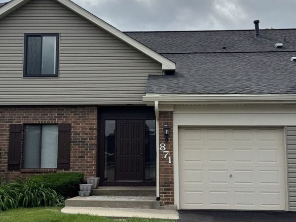 871 Cross Creek Court , Unit C3, Roselle, IL 60172