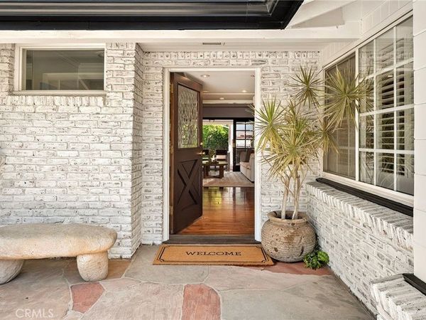 5240 Fulton, Sherman Oaks, CA 91401