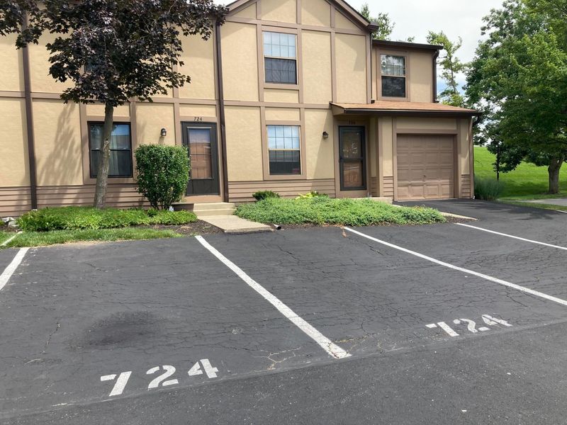 724 Michael View Court, Worthington, OH 43085 Photo 1