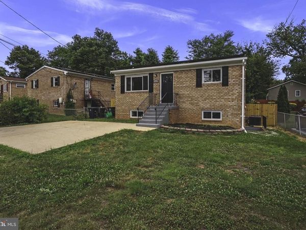 6615 VALLEY PARK ROAD, CAPITOL HEIGHTS, MD 20743