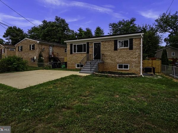 6615 VALLEY PARK ROAD, CAPITOL HEIGHTS, MD 20743