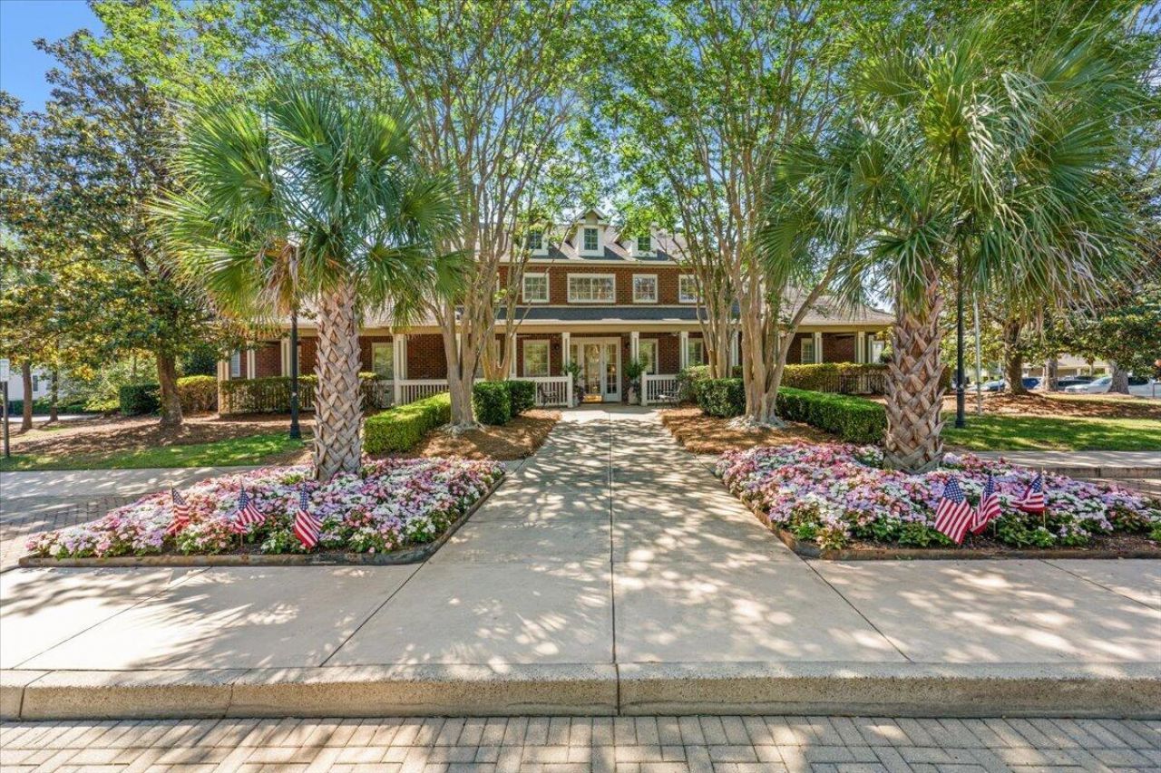 1600 Long Grove Drive Photo 42