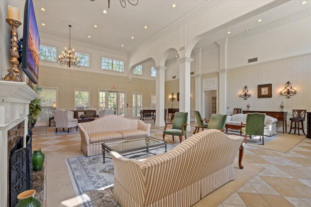 1600 Long Grove Drive Photo 47