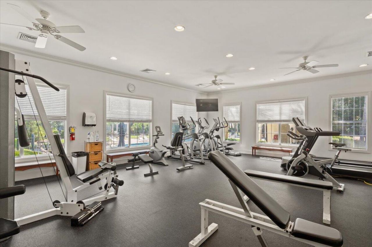 1600 Long Grove Drive Photo 55