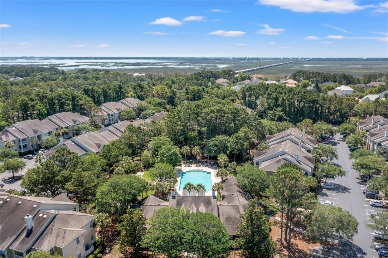 1600 Long Grove Drive Photo 63
