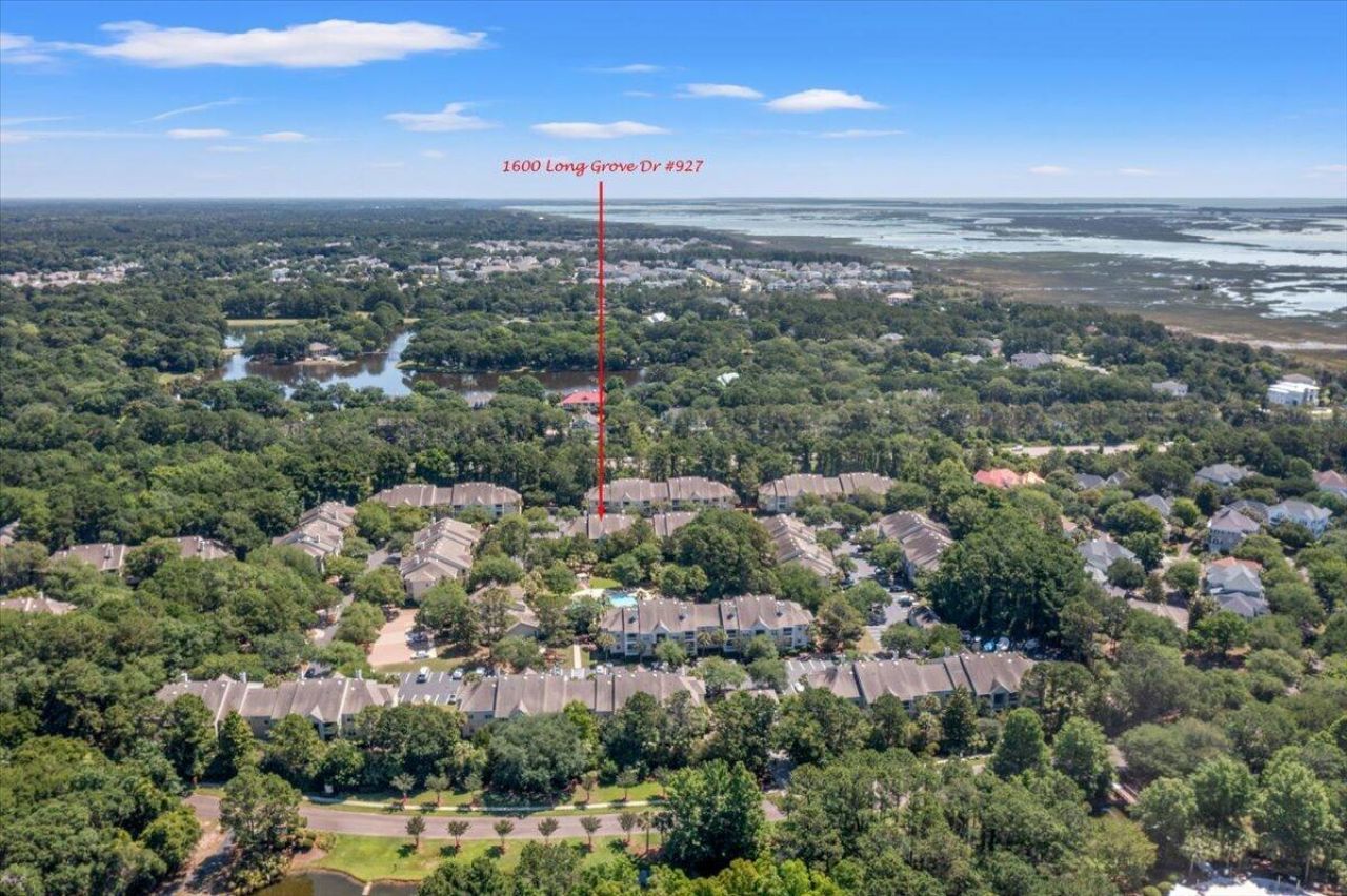 1600 Long Grove Drive Photo 66
