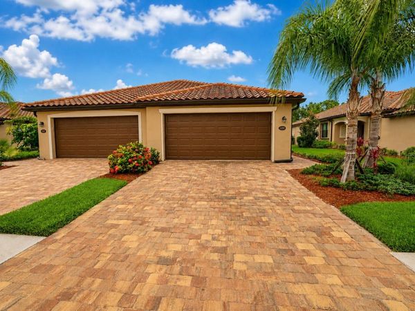 12385 AMICA LOOP , VENICE, FL 34293