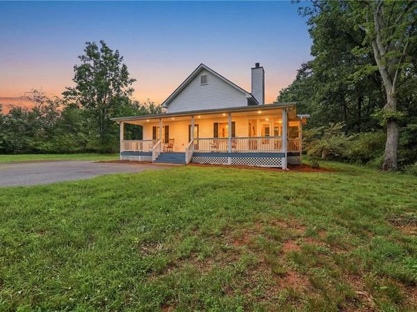 9178 Skitts Mountain Drive, Clermont, GA 30554