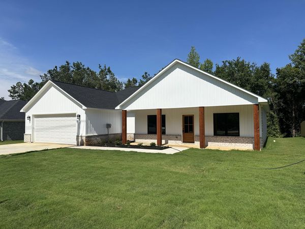 469 S Liberty St., Pontotoc, MS 38863