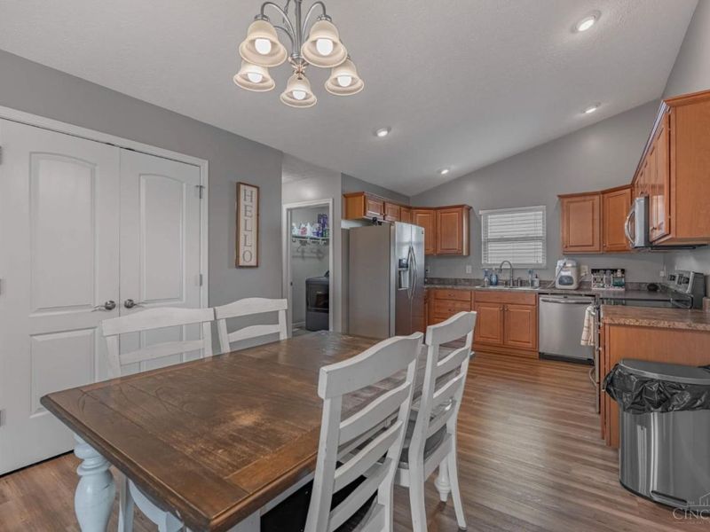 502 Stone Path Court, Carlisle, OH 45005 Photo 6