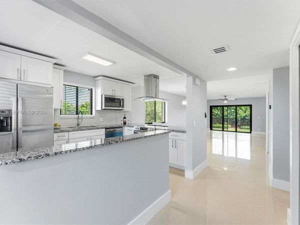 16451 Blatt Blvd , Unit 201, Weston, FL 33326