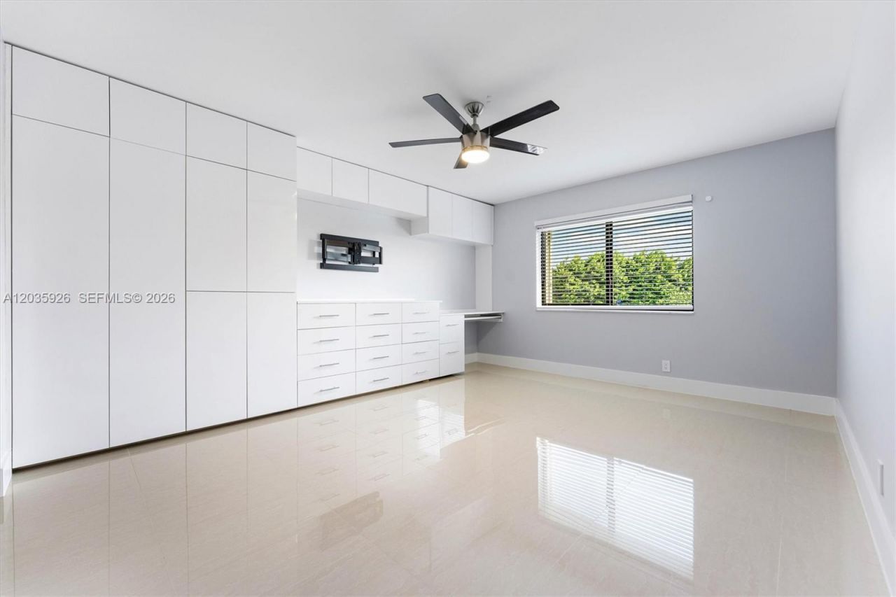 16451 Blatt Blvd , Unit 201, Weston, FL 33326 Photo