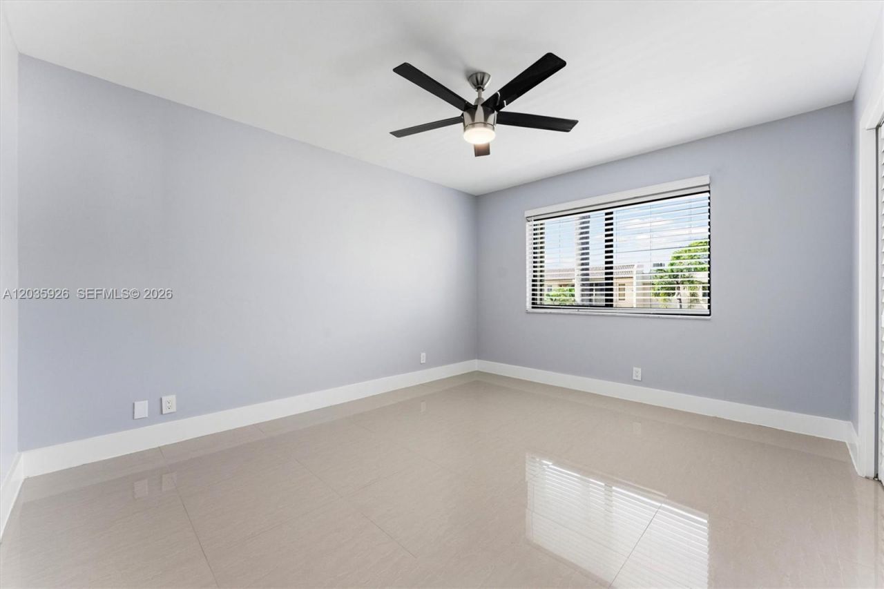 16451 Blatt Blvd , Unit 201, Weston, FL 33326 Photo