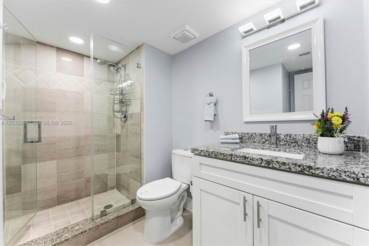 16451 Blatt Blvd , Unit 201, Weston, FL 33326 Photo