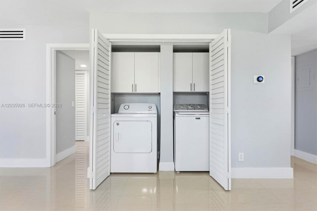 16451 Blatt Blvd , Unit 201, Weston, FL 33326 Photo