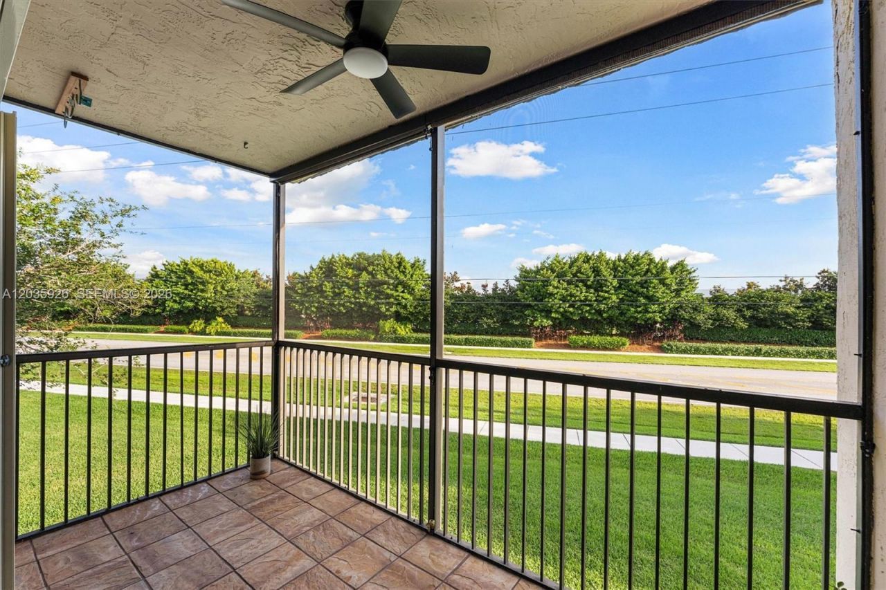 16451 Blatt Blvd , Unit 201, Weston, FL 33326 Photo