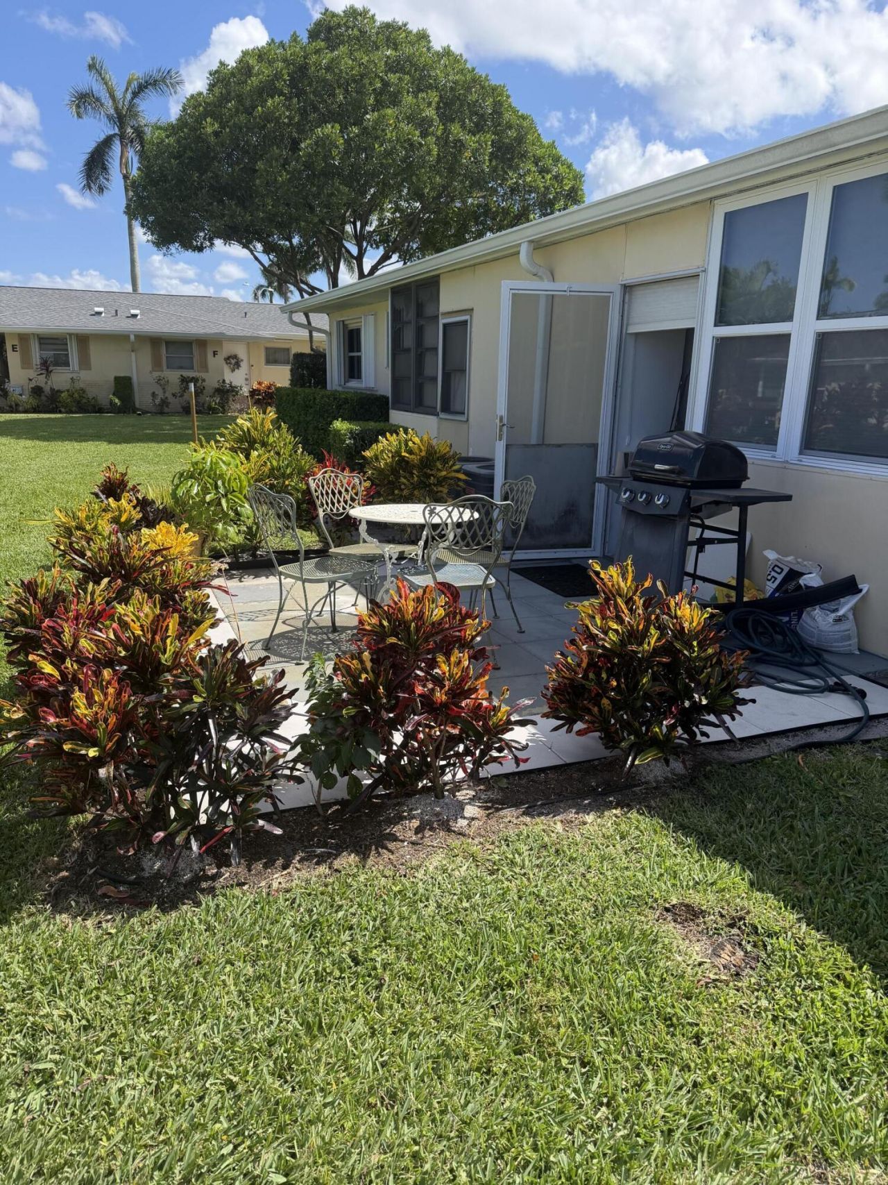 2531 W Barkley Dr Drive W, Unit B, West Palm Beach, FL 33415 Photo