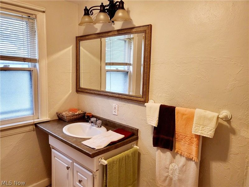 1059 W 14th Street, Lorain, OH 44052 Photo 17