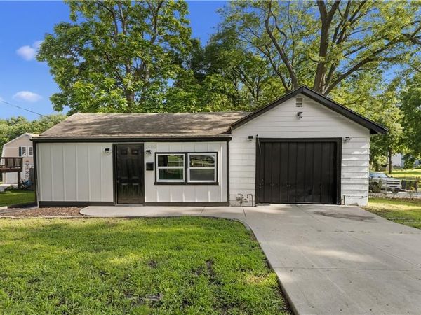 1401 NE 70th Terrace, Gladstone, MO 64118