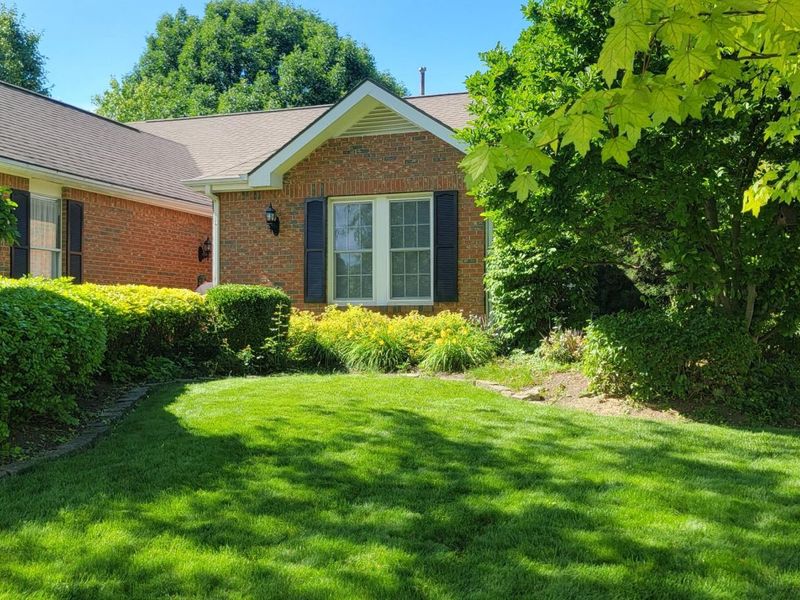 4955 Wallington Drive, Hilliard, OH 43026 Photo 3