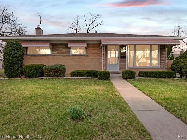 26627 Norma Avenue, Warren, MI 48089