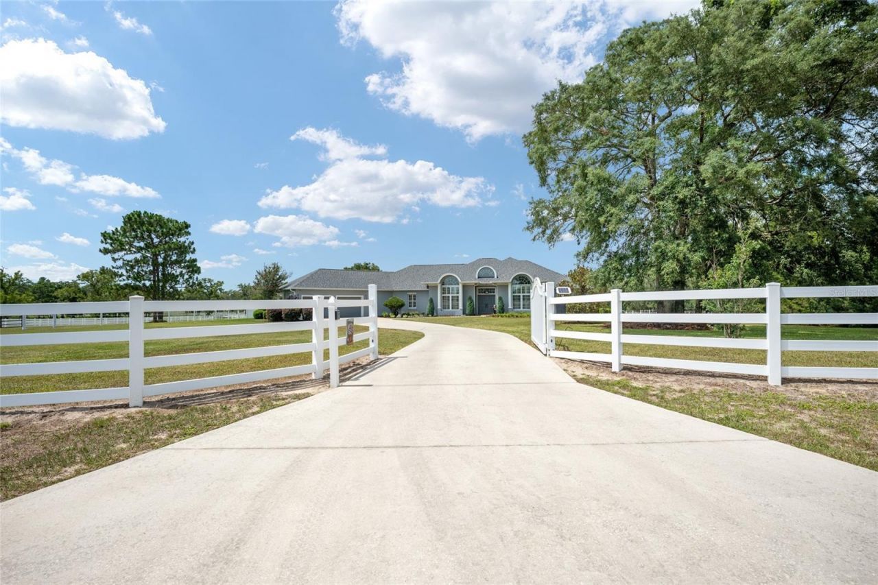 10516 SW 27th Avenue , Ocala, FL 34476 Photo