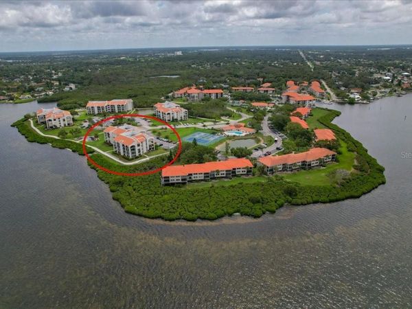 401 MARINER DRIVE , Unit 401, TARPON SPRINGS, FL 34689