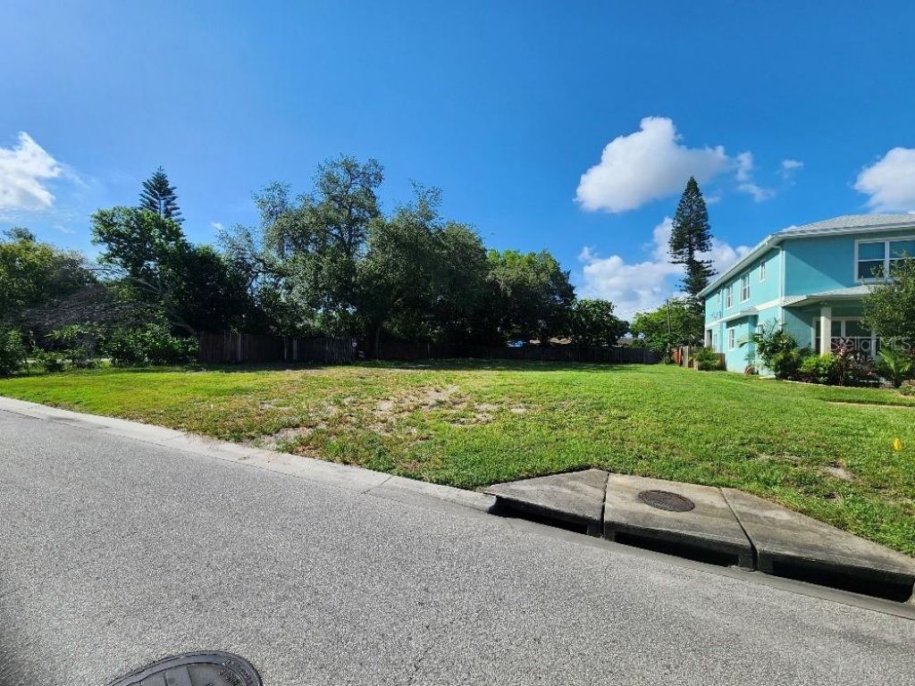 24th Avenue N, Saint Petersburg, FL 33713 Photo