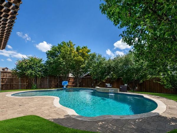 11825 Wolfcreek Lane, Fort Worth, TX 76244