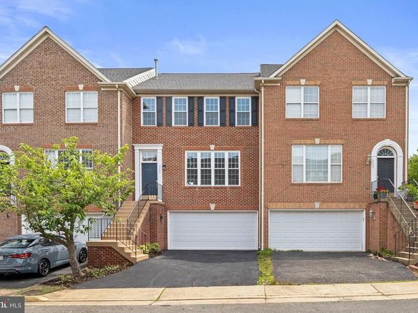 2453 FOUNDERS WAY , HERNDON, VA 20171