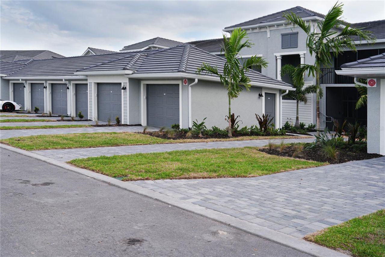 18923 Scallop Loop, Unit 201, Lakewood Ranch, FL 34202 Photo