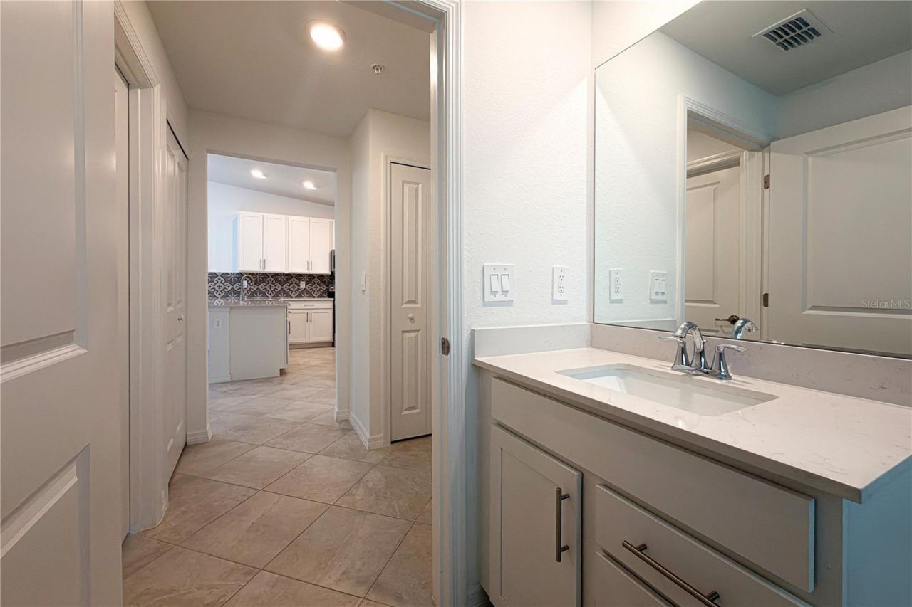 18923 Scallop Loop, Unit 201, Lakewood Ranch, FL 34202 Photo