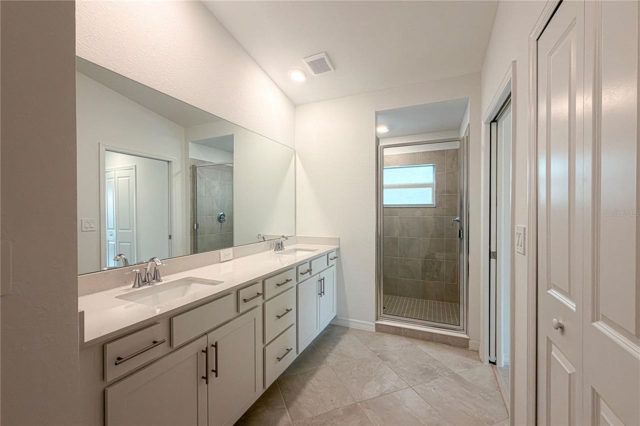 18923 Scallop Loop, Unit 201, Lakewood Ranch, FL 34202 Photo
