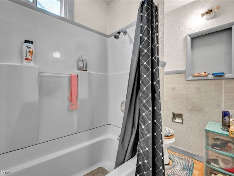 10402 Dove Avenue, Cleveland, OH 44105 Photo 23