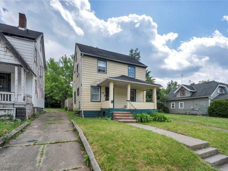 10402 Dove Avenue, Cleveland, OH 44105 Photo 3