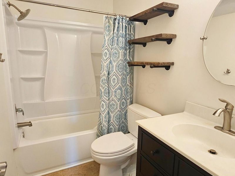 5087 Singleton Drive , Unit 33D, Hilliard, OH 43026 Photo 17