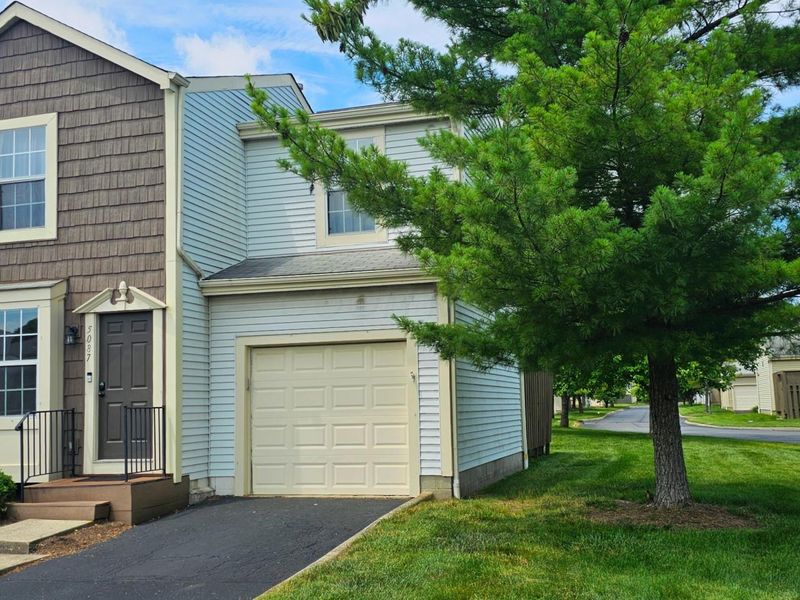 5087 Singleton Drive , Unit 33D, Hilliard, OH 43026 Photo 2